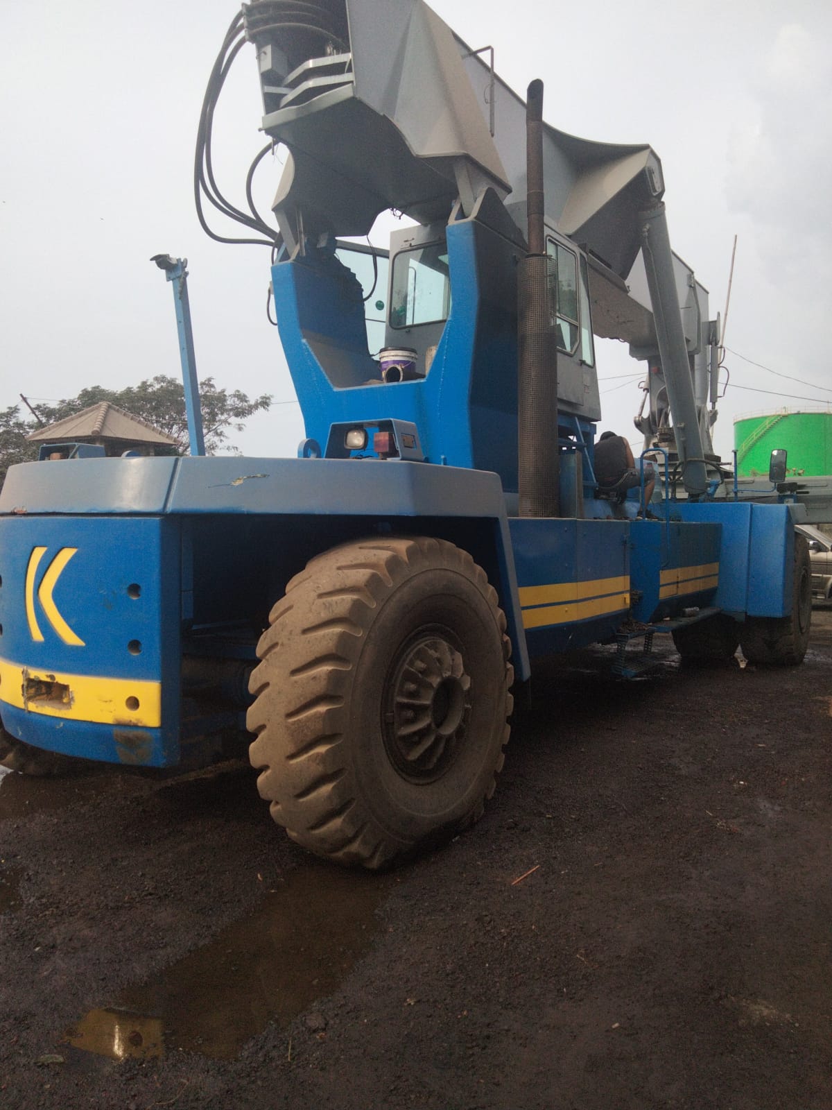 Rental Forklift & Crane - 2